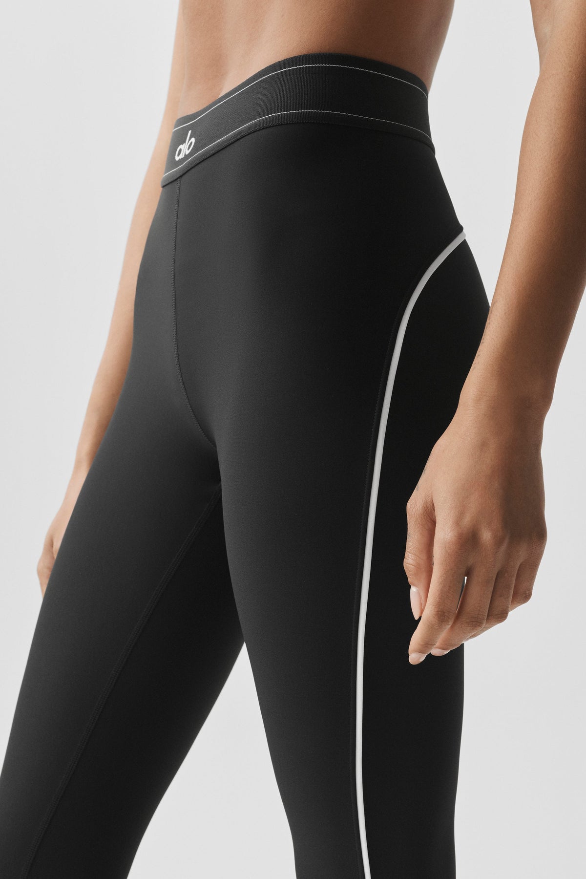 Airlift High-Waist Suit Up Legging - Black/White - 4